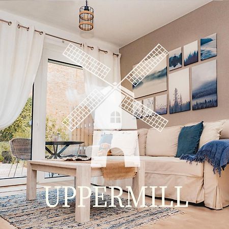 Uppermill Suite #3 Pécs Esterno foto